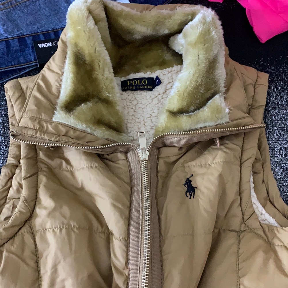 Polo vest